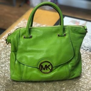 Michael Kors! Great green!!!💚